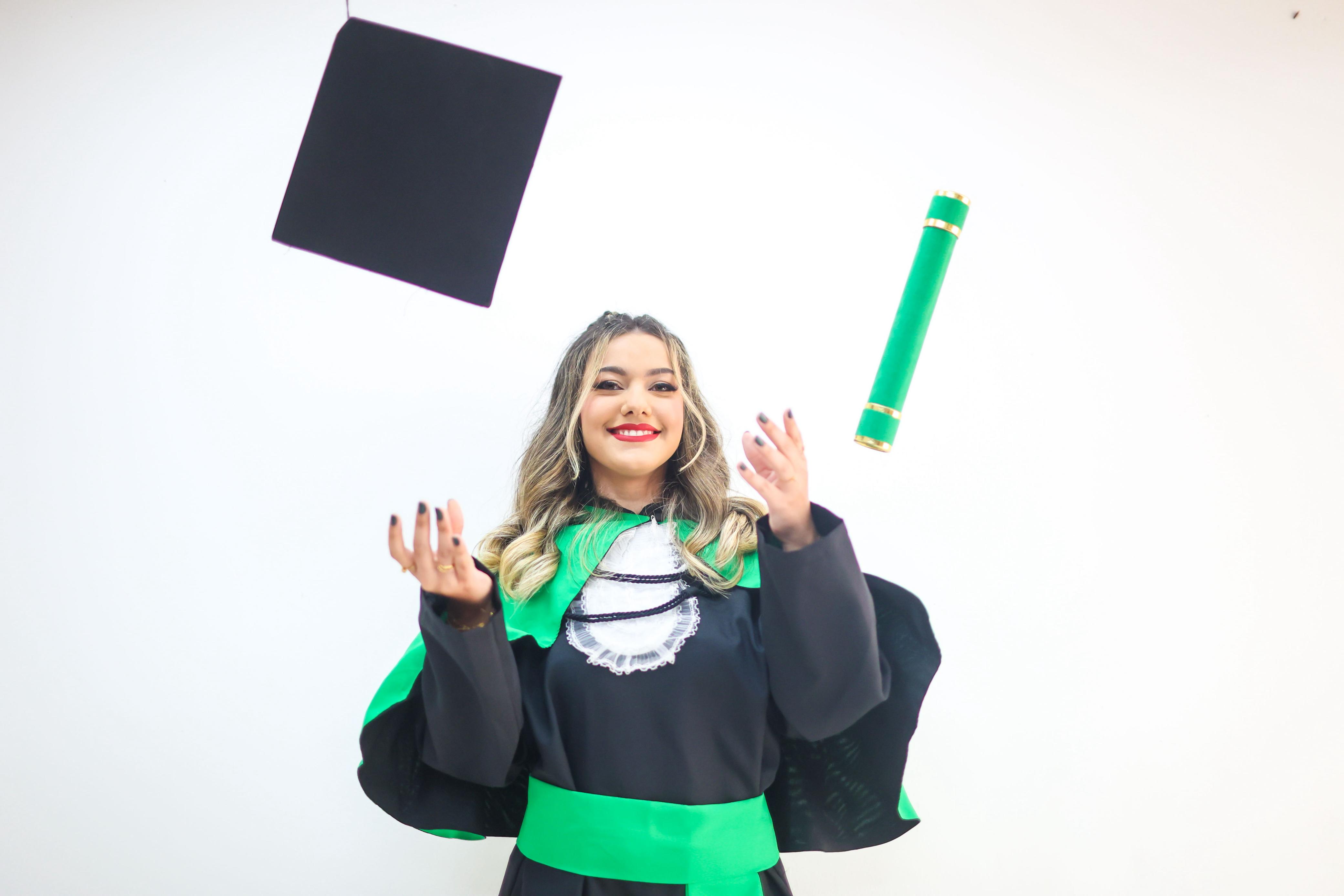 Thayana Vila Nova na formatura